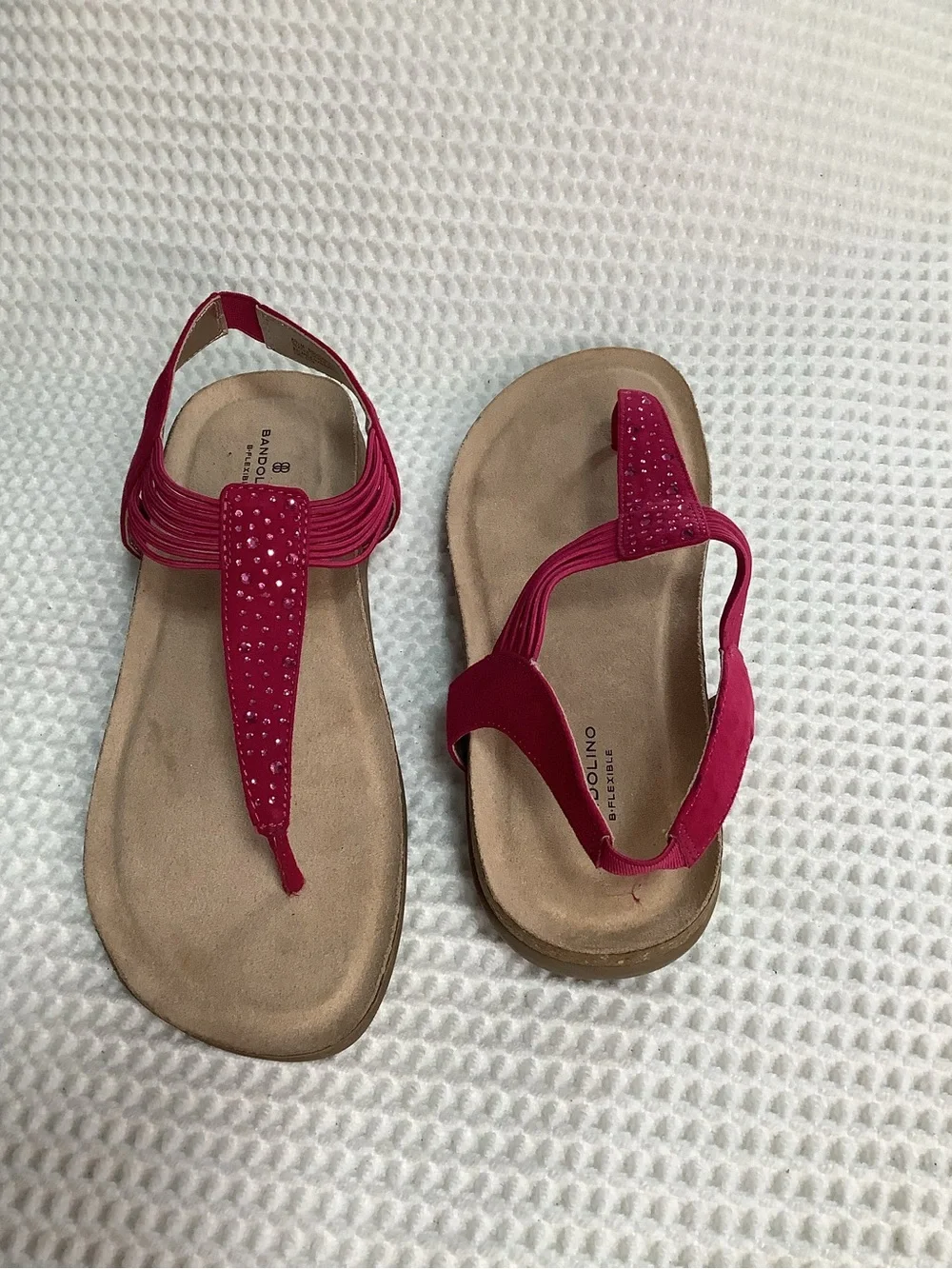 Bandolino Fuchsia Sandals Rhinestone Thong Slingback Flat Size 8.5